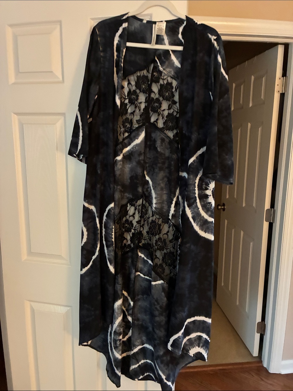 Women's Black & White Tie-Dye Lace Kimono - Brand: